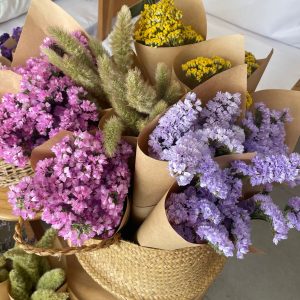 פרחים מיובשים